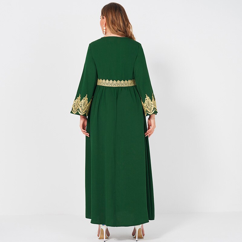 2021 New Summer Maxi Dress Woman Plus Size Green Vintage V-neck Lace Stitching Long Banquet Elegant Flare 3/4 Sleeve Party Robes